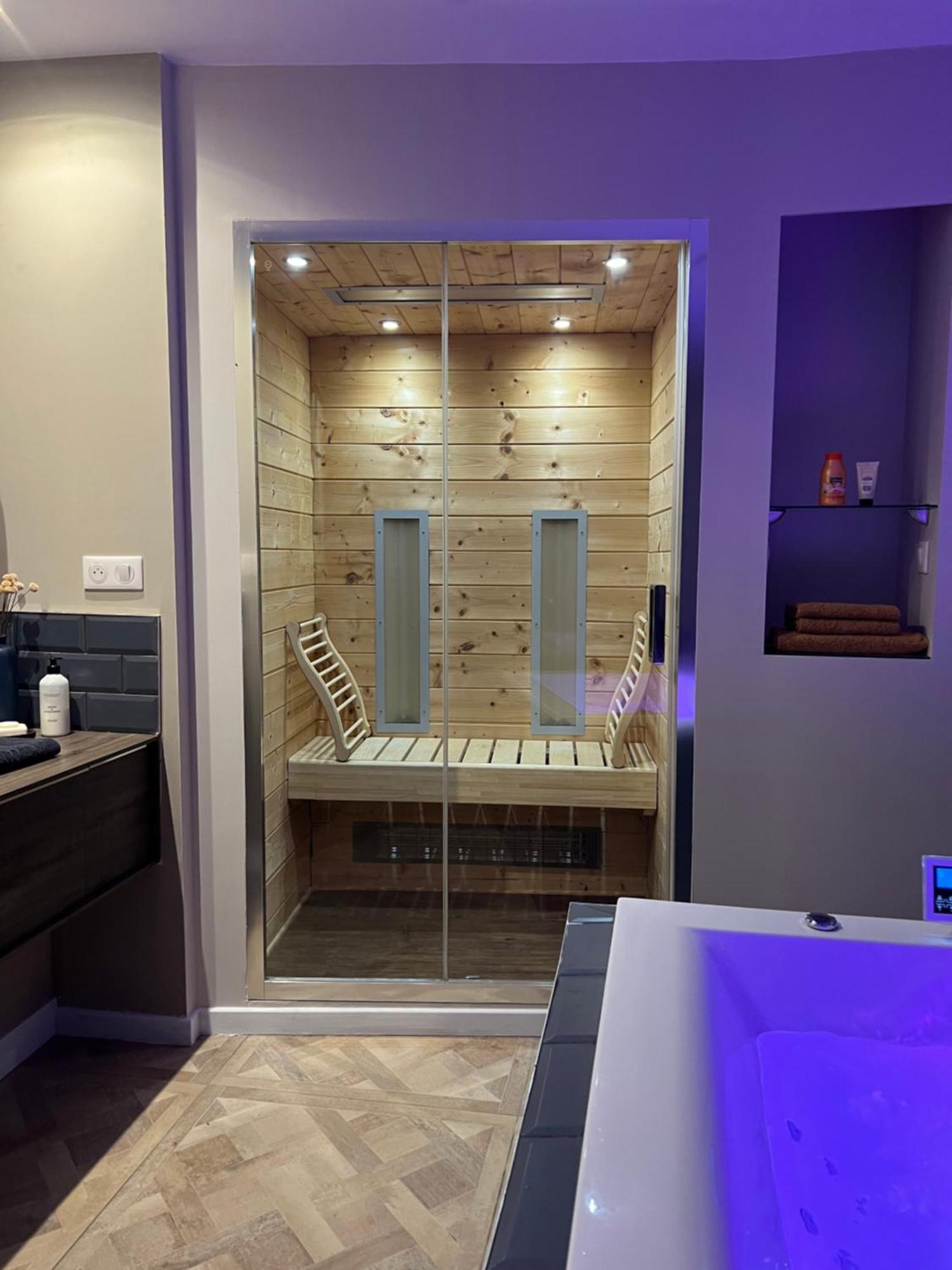 Appartement Avec Jacuzzi Sauna & Home Cinema - Nid D'앙제 외부 사진