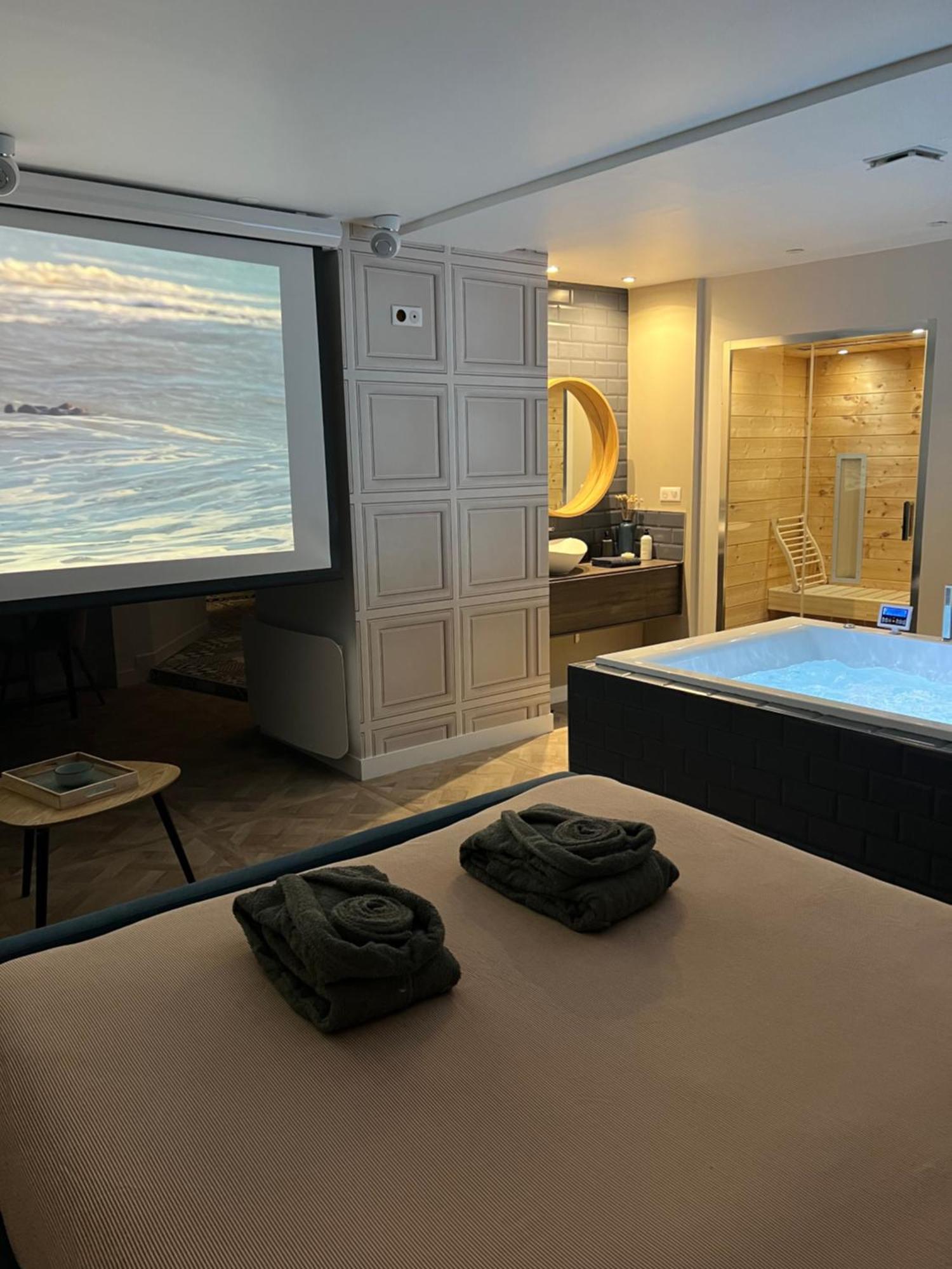 Appartement Avec Jacuzzi Sauna & Home Cinema - Nid D'앙제 외부 사진