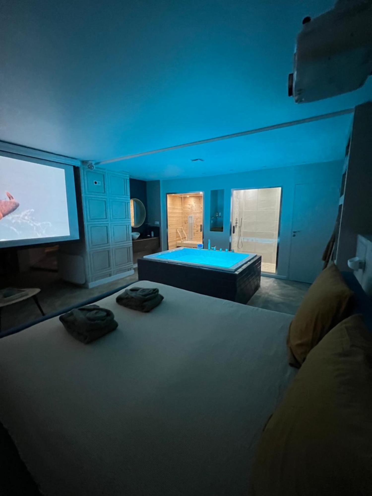 Appartement Avec Jacuzzi Sauna & Home Cinema - Nid D'앙제 외부 사진